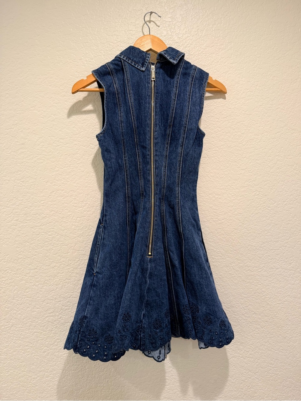 Self-Portrait Denim Broderie Mini Dress NWT Size 0 Blue Eyelet - Picture 3 of 6